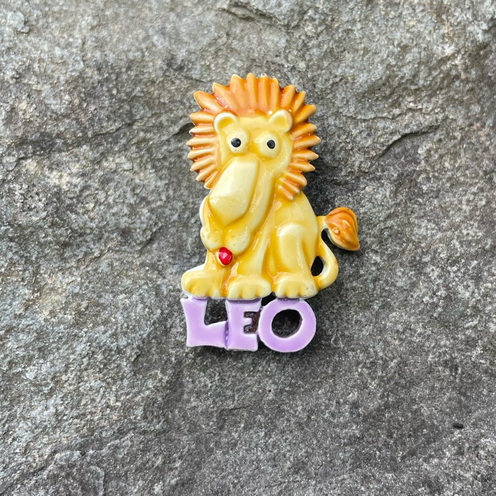 Vintage Leo Lion Zodiac Enamel Colorful Brooch